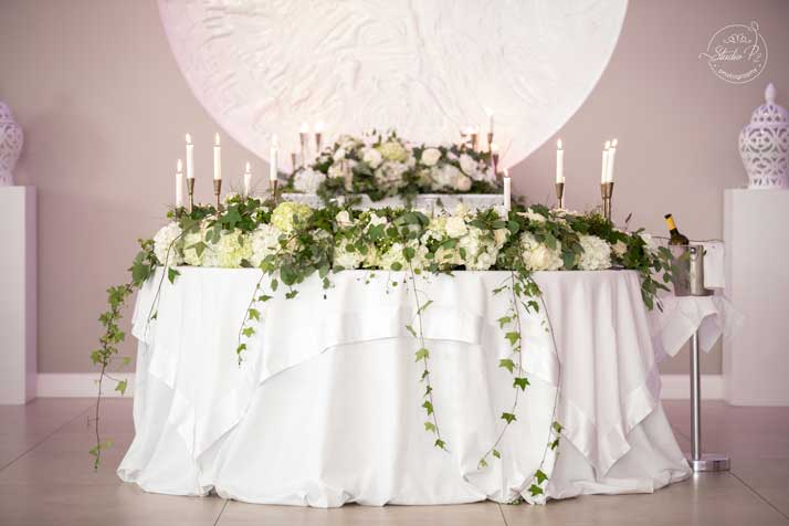 matrimonio marco e rossella tavolo con fiori e candela